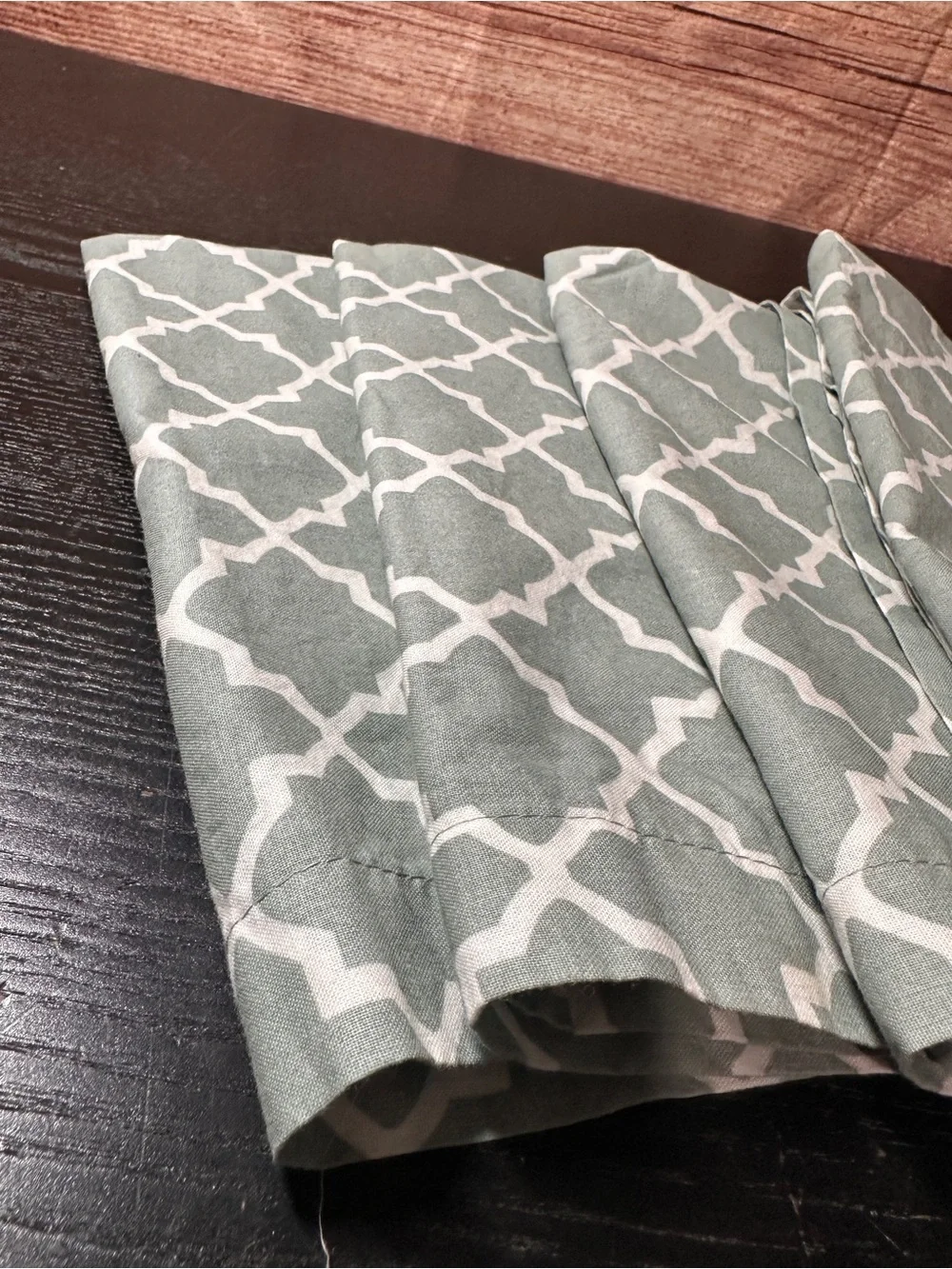 (6) Pottery Barn Kendra Trellis cloth table napkins